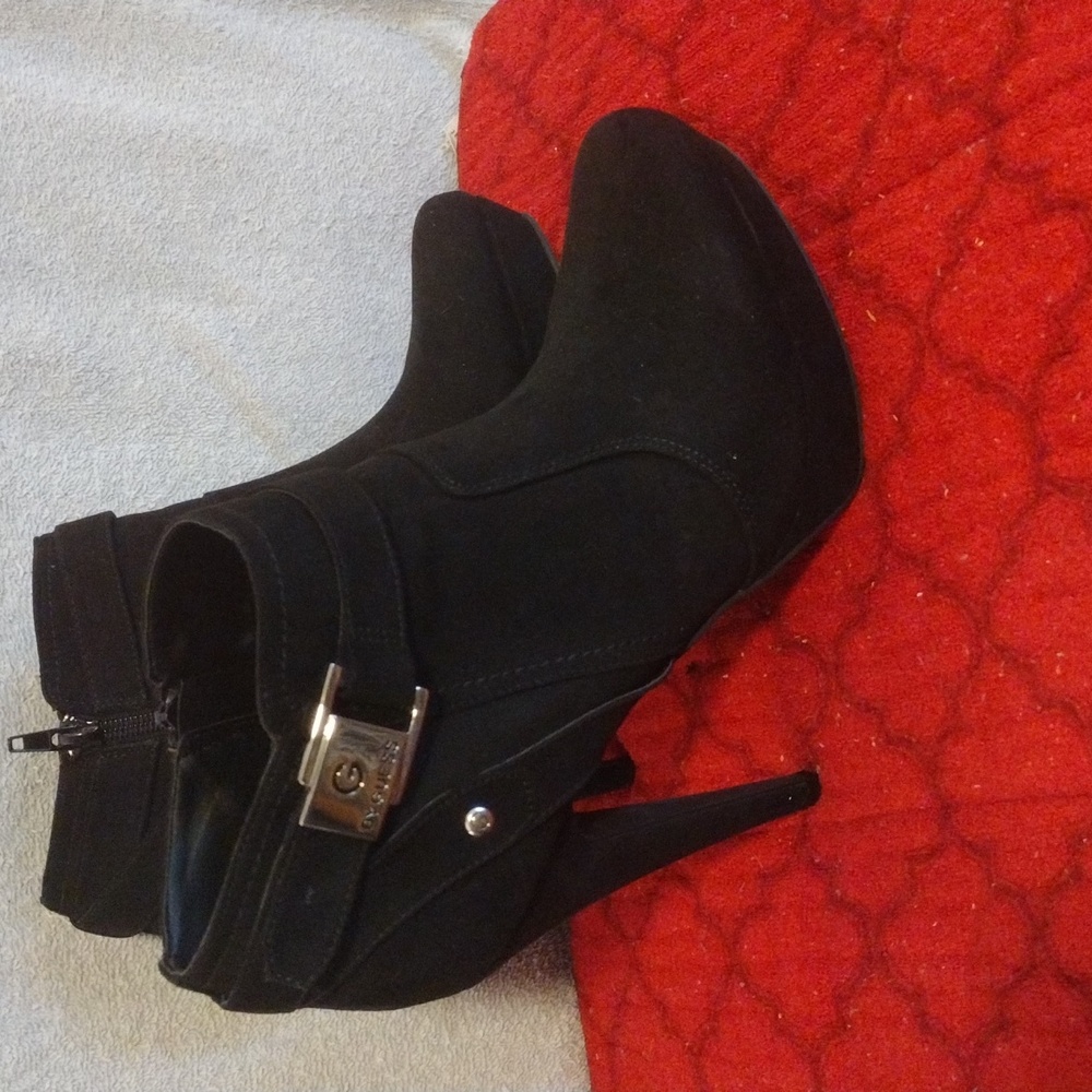 Guess, hi heeled boots